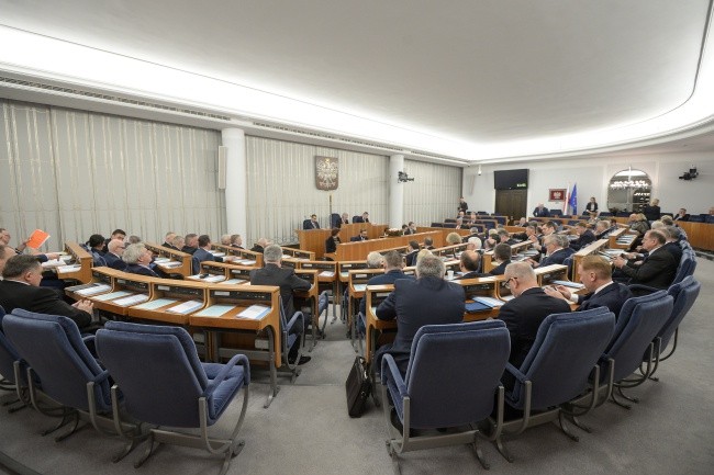 Dziesiątki poprawek senatorów do ustawy budżetowej