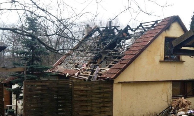 Rodzina z Hałcnowa straciła dach nad głową...