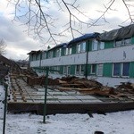 Orkan zerwał dach w Stroniu Śląskim