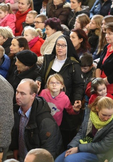 Dzieci roratnie u świętego Józefa