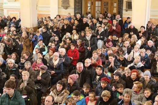 Dzieci roratnie u świętego Józefa