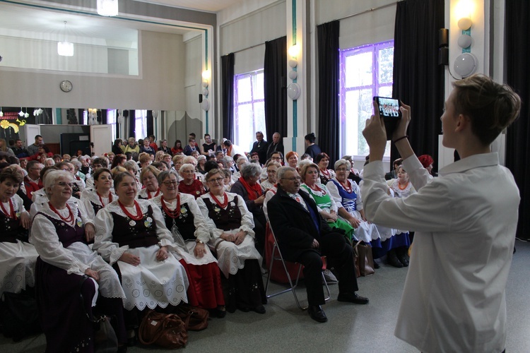 II Przegląd Kolęd i Pastorałek w Złotym Stoku 