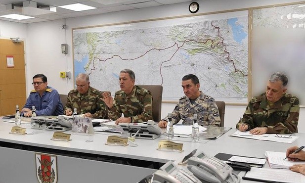 Turcja: Lotnictwo kontynuuje naloty na Afrin