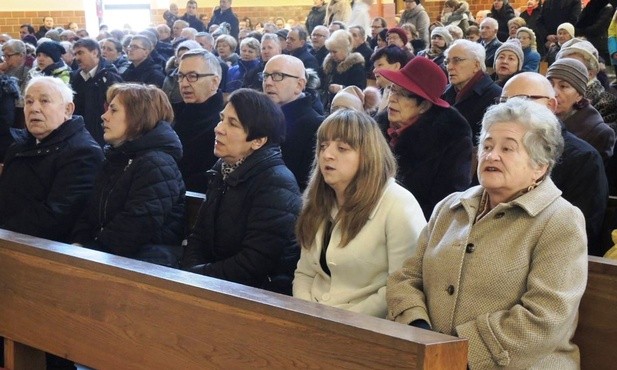 Członkowie Akcji Katolickiej na jubileuszowej Mszy św. dziękczynnej