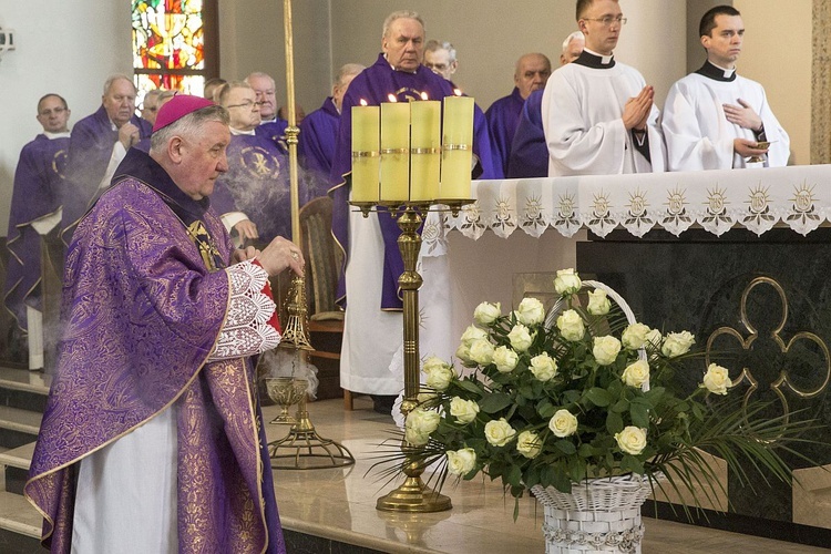 Pogrzeb ks. Wojciecha Zdziebłowskiego