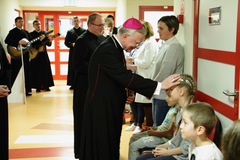 Kolęda abp. Marka Jędraszewskiego w USD w Prokocimiu