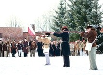 Udział w rekonstrukcjach historycznych to coraz popularniejsza forma nauki wśród młodzieży. 