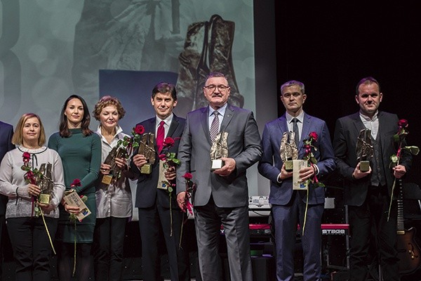 ◄	Nagroda wręczana jest  od 2003 roku.