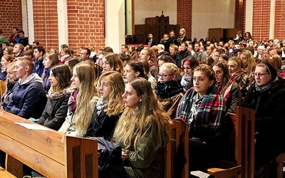 Statystyki nie pokazują całej rzeczywistości, ale dzięki nim możemy ocenić pewne tendencje.