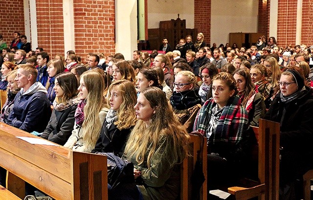 Statystyki nie pokazują całej rzeczywistości, ale dzięki nim możemy ocenić pewne tendencje.