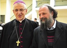 Bp Mieczysław Cisło i rabin Boaz Pash z Jerozolimy.