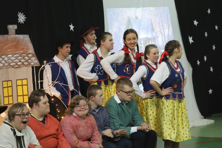 Integracyjne jasełka dla hospicjum w Zespole Szkół Specjalnych w Wapienicy - 2018