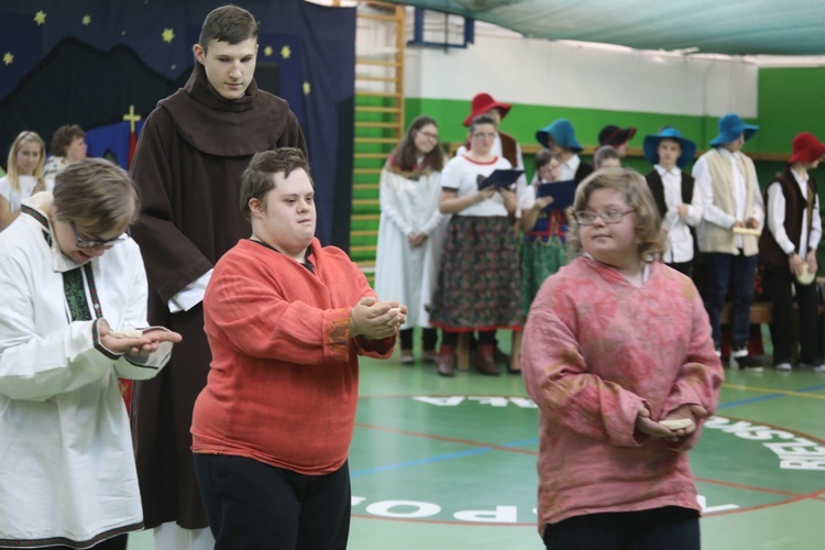 Integracyjne jasełka dla hospicjum w Zespole Szkół Specjalnych w Wapienicy - 2018