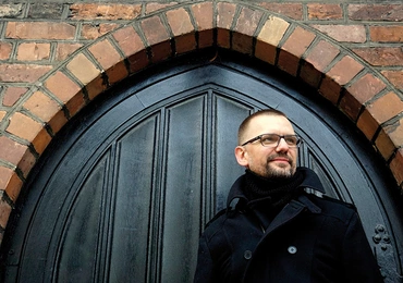 Ojciec Radosław Rafał, misjonarz Świętej Rodziny, redaktor naczelny „Posłańca Świetej Rodziny”, mieszka w Poznaniu.
