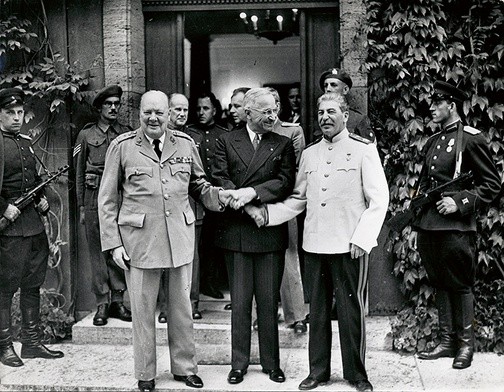 Winston Churchill, Harry Truman i Józef Stalin podczas konferencji w Poczdamie, 23 lipca 1945.
