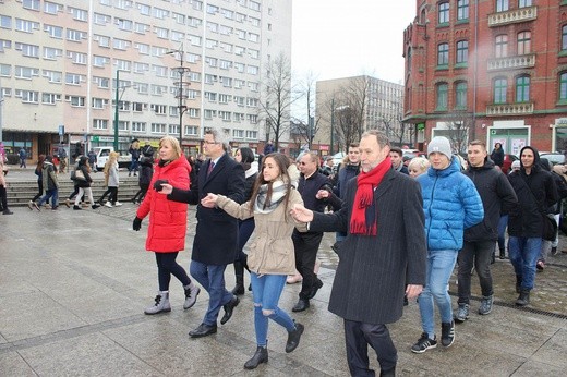 Polonez na rynku w Rudzie Śląskiej 