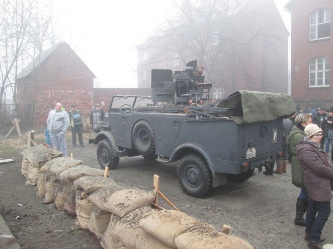 Rekonstrukcja walk o Miechowice z 1945 roku