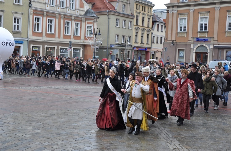 Polonez na opolskim Rynku