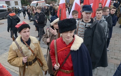 W obchodzie wzięli udział członkowie grup rekonstrukcji historycznej