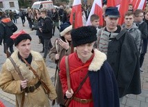 W obchodzie wzięli udział członkowie grup rekonstrukcji historycznej