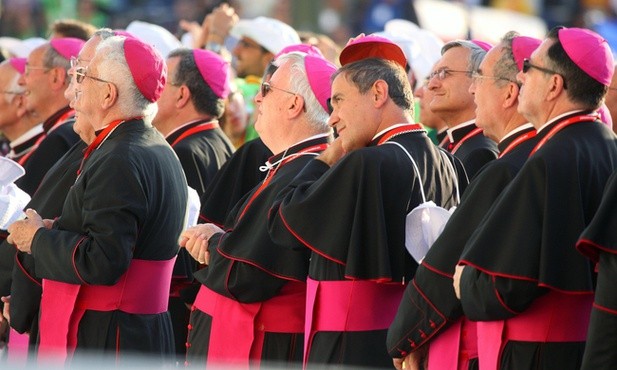 Nauczą biskupów zarządzania