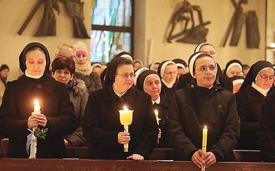 Diecezjalna Eucharystia z odnowieniem przyrzeczeń złożonych podczas ślubów w Bielsku-Białej.