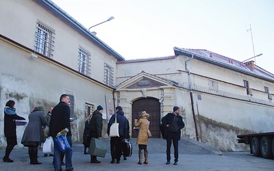 Ekipa, która przeprowadziła pierwszą edycję Alphy w wiśnickim więzieniu.