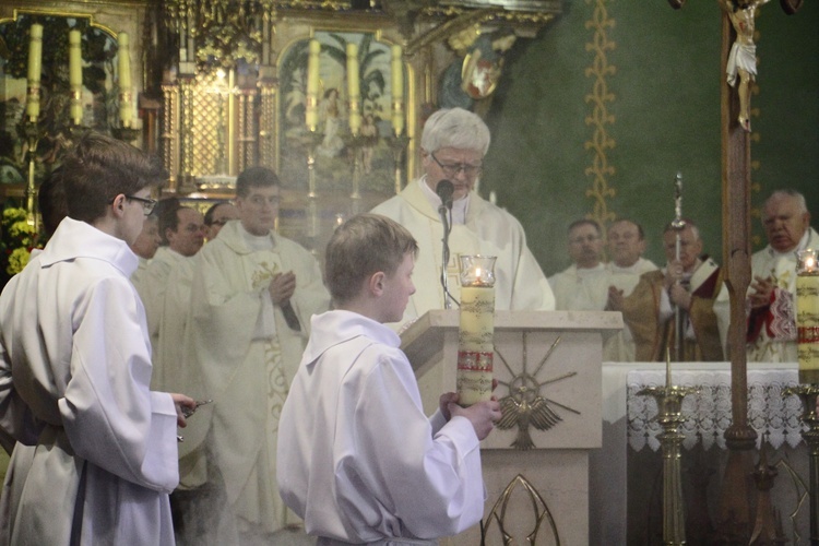 Poświęcenie tablicy upamiętniającej Helenę Kmieć