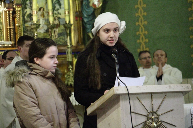 Poświęcenie tablicy upamiętniającej Helenę Kmieć