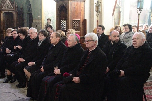 Poświęcenie tablicy upamiętniającej Helenę Kmieć