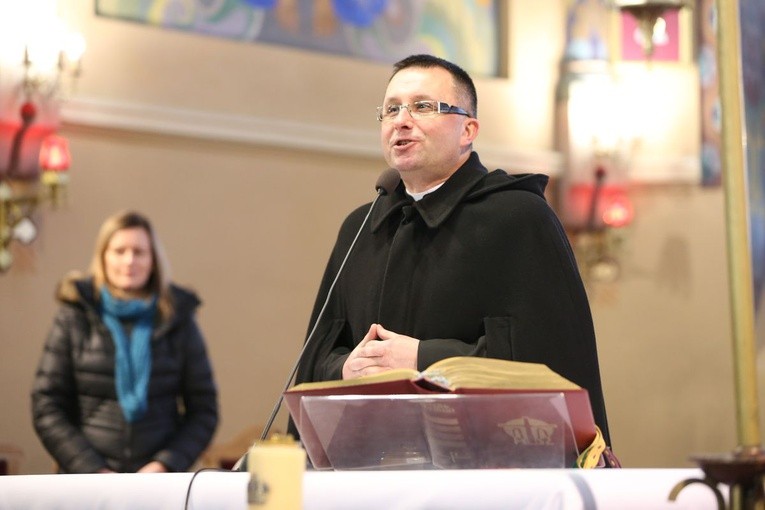 Modlitwa uwielbienia w Sulisławicach