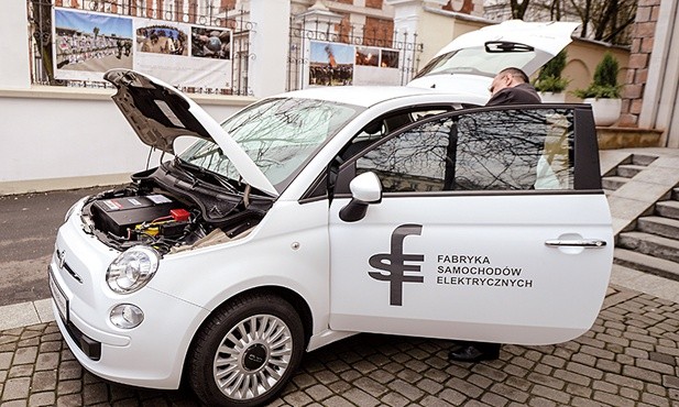 Pierwszy polski samochód elektryczny zaprezentowano w zeszłym roku. Na razie nie ma jednak mowy o masowej produkcji.