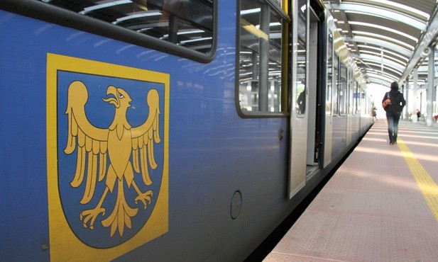 W piątek Kolejami Śląskimi znów za darmo