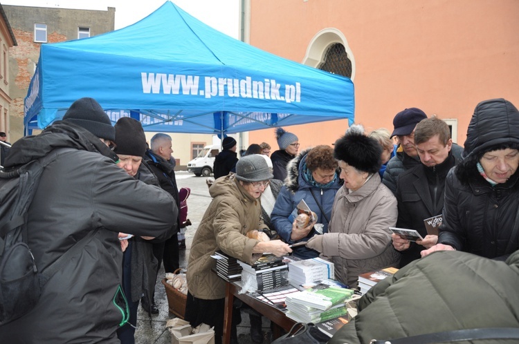 Prudnik uczcił o. Jana Górę