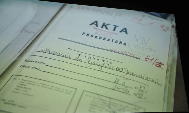 27 rocznica kradzieży relikwii Krzyża Świętego i pokaz "Świętokradztwa"