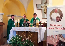 Modlitwie w szpitalnej kaplicy BCO przewodniczył  bp Roman Pindel.