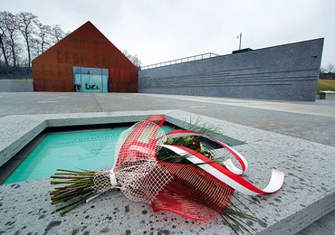 Muzeum im. Rodziny Ulmów w Markowej to ważny punkt  pamięci o dziejach Zagłady na ziemiach polskich.