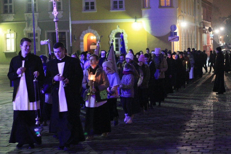 Środa Popielcowa w Opolu: nabożeństwo stacyjne