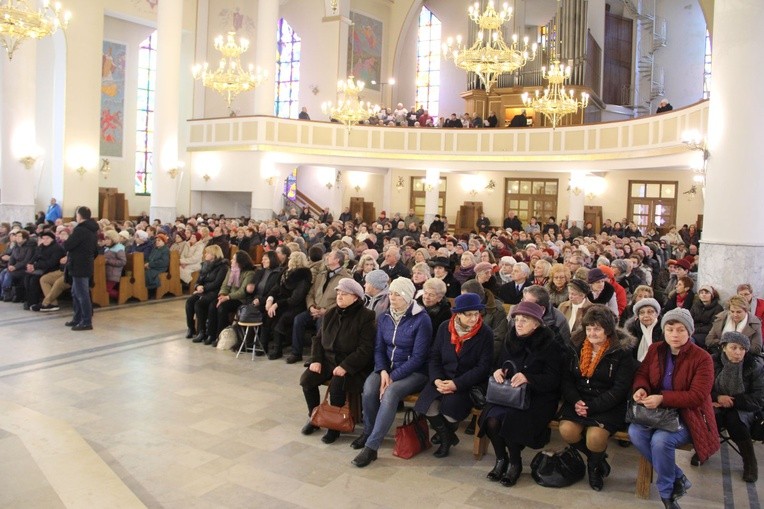 Modlą się o świętość naszych kapłanów