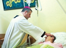 ◄	Biskup pomocniczy w Światowy Dzień Chorego odwiedził pacjentów hospicjum w Dąbrowie Tarnowskiej.