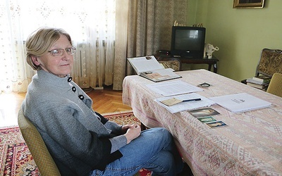 ▲	Anna Henrykowska przez wiele lat była dyrektorem Muzeum Regionalnego w Pułtusku, a obecnie angażuje się w przygotowanie wystawy o Bożym miłosierdziu.