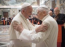 28.06.2016.Spotkanie papieża Franciszka z Benedyktem świętującym 65 lat kapłaństwa.