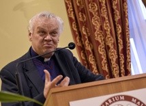ks. Bogdan Ferdek na co dzień jest wykładowcą teologii dogmatycznej na PWT.