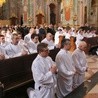 Jubileusz 25-lecia posługi szafarzy w archidiecezji lubelskiej był okazją do przyjęcia w ich poczet kolejnych 37 osób