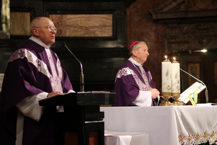 Liturgia stacyjna w kościele Świętych Piotra i Pawła