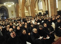 Rok temu ruszył synod