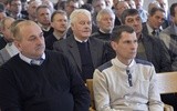 Około 90 nadzwyczajnych szafarzy Komunii św. wzięlo udział w zorganizowanym dla nich dniu skupienia