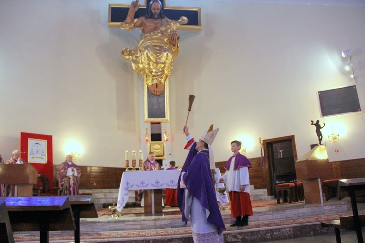 Poświęcenie witraży w Siedliskach Tuchowskich