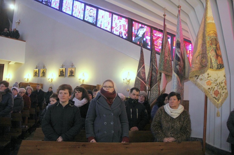 Poświęcenie witraży w Siedliskach Tuchowskich