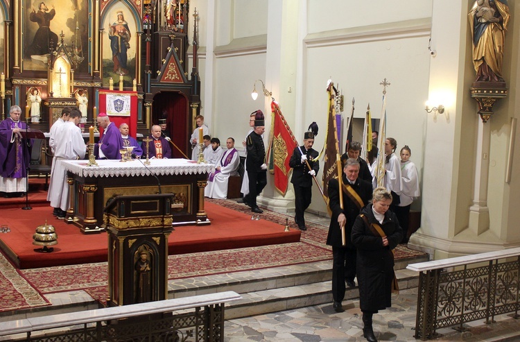 Podziękowanie bp. Andrzejowi Iwaneckiemu 